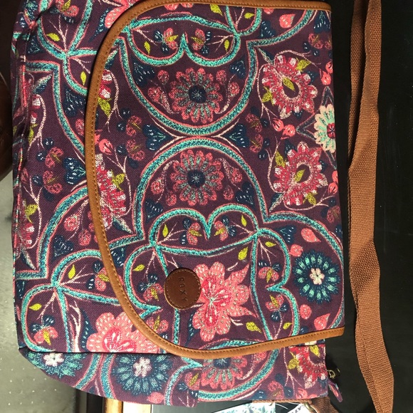 ROXY bag. Multicolor canvas fabric with fabric strap.Adjustable strap - Picture 2 of 11